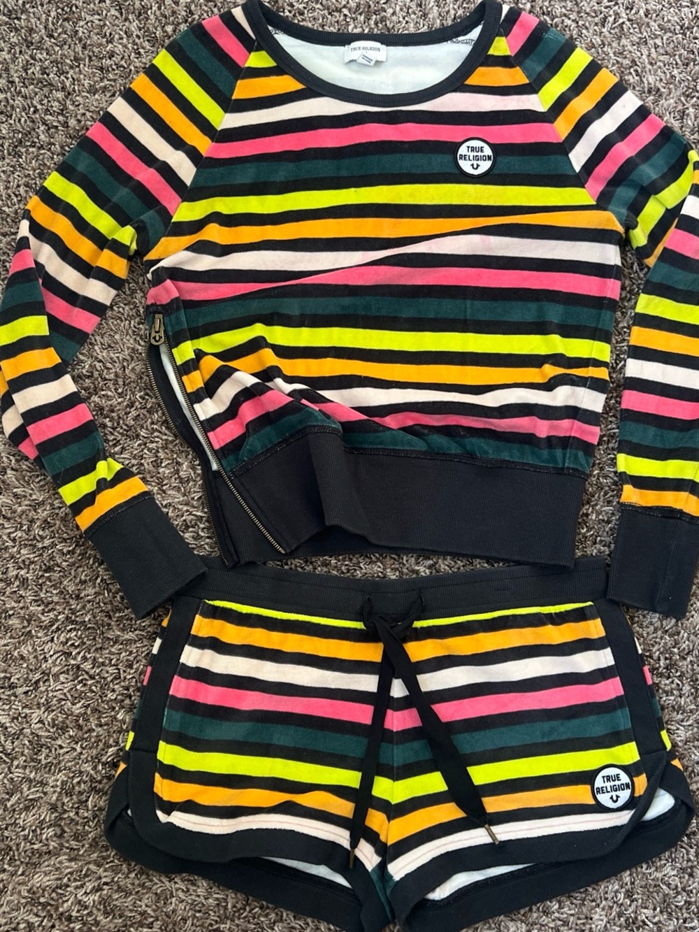 True Religion Multicolor Striped Tee with Logo Patch VINTAGE (from 2010) - Xs